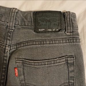 LEVIS- cute grey jeans with raw edges